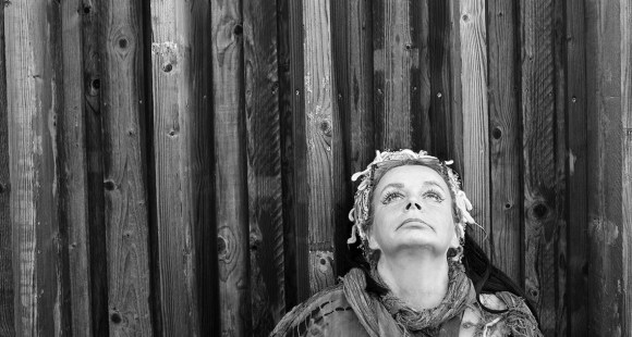 Merja-Aletta Rantula, artiste peintre. Parlement Sami. Inari. Laponie. Finlande. 27 juillet 2017