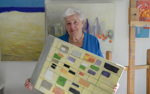 Genevive Zylberman dans son atelier. Paris 75012.  8 mars 2019